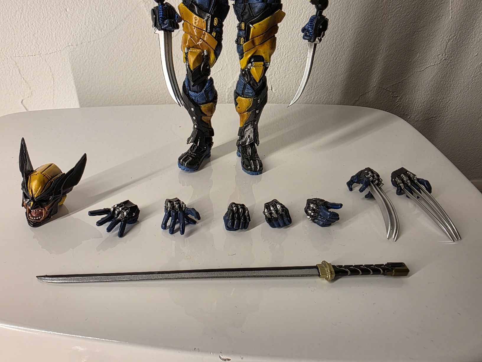 Marvel Figurines: Wolverine Marvel Actionfigur – D'occasion à Nänikon par levelupstore.ch 1