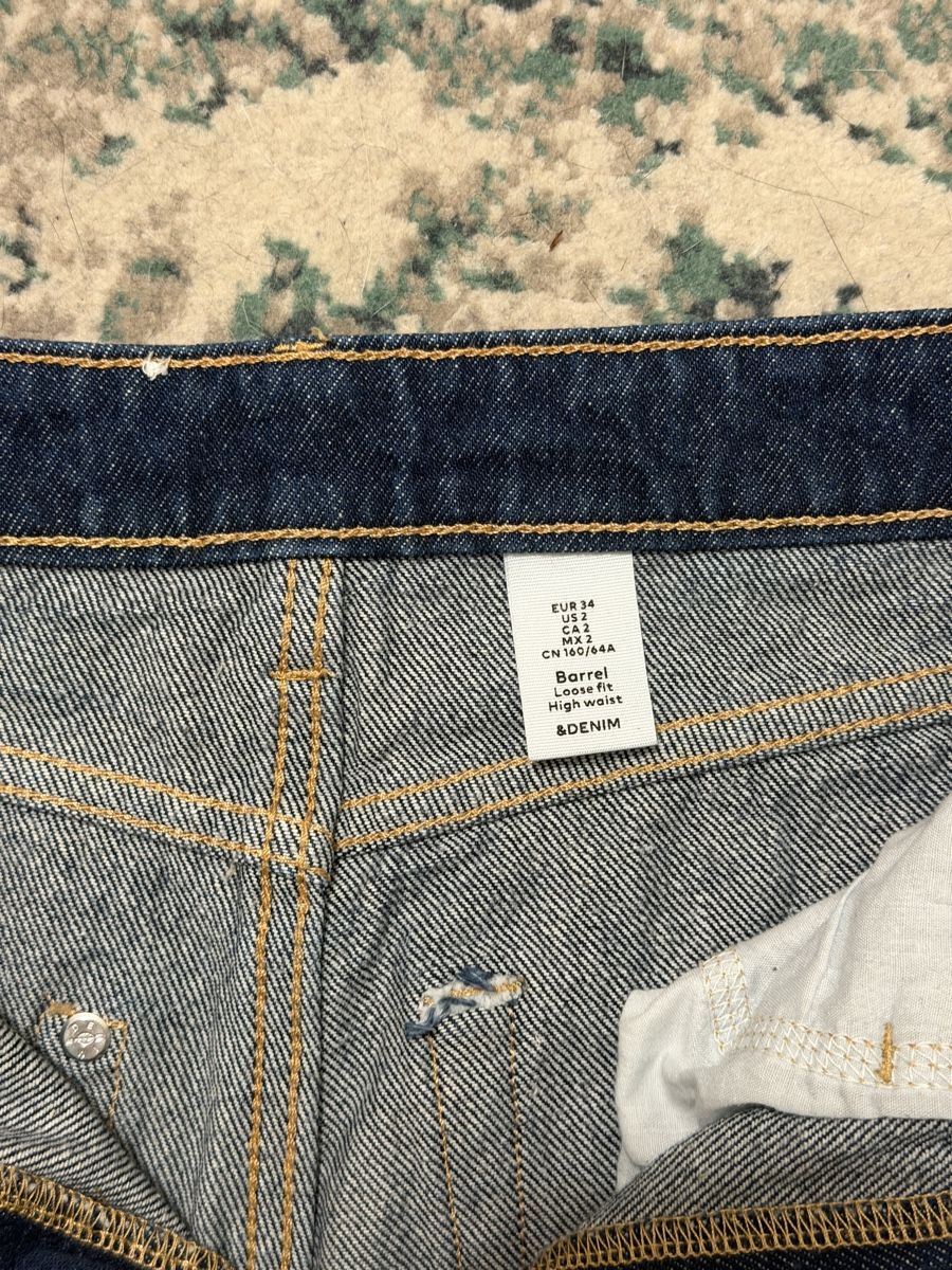 H&M Jeans: Jeans Barrel H&M bleu – Neuf (Voir description) à Cortaillod par Glltn.leane 5