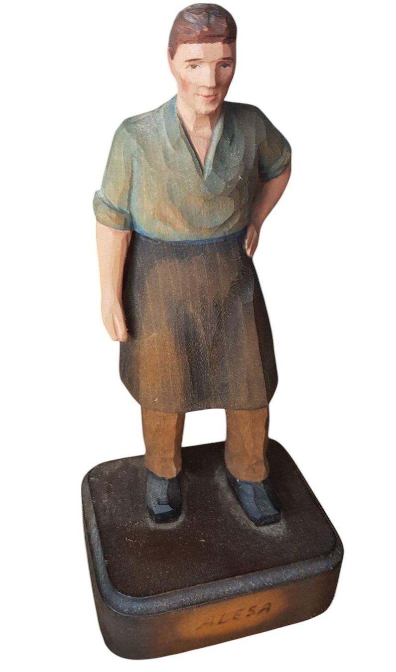 Statuette: Brienzerfigur antik Schuster – Usato da Mörschwil venduto da antiksalon 1