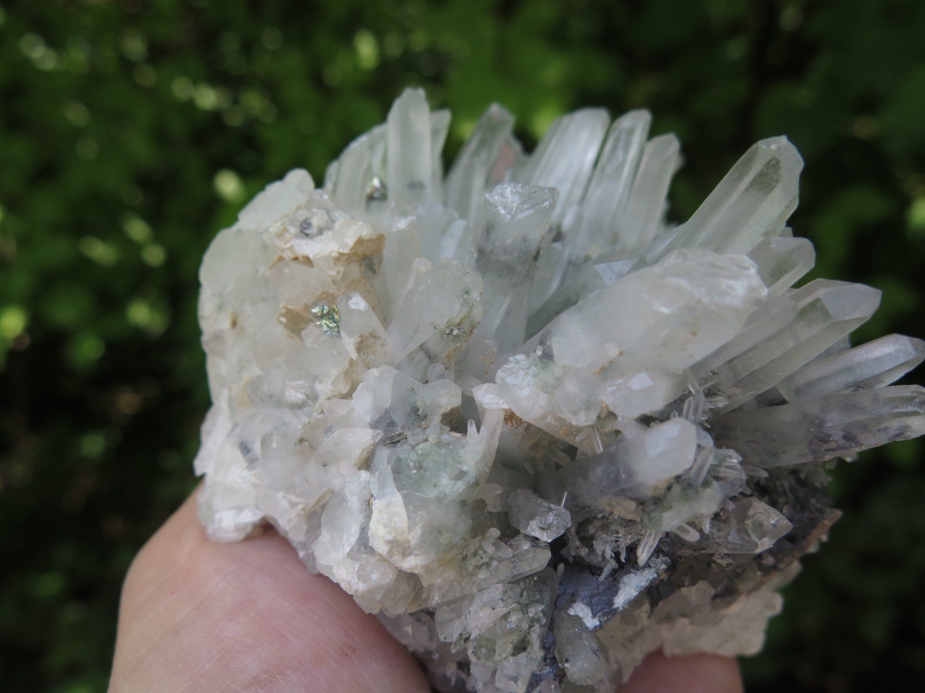 Minerali & Pietre curative: Bergkristall mit Galena ca. 578 gr. von Bulgarien – Usato da Schaffhausen venduto da Yamakana51L8736OQ8 7