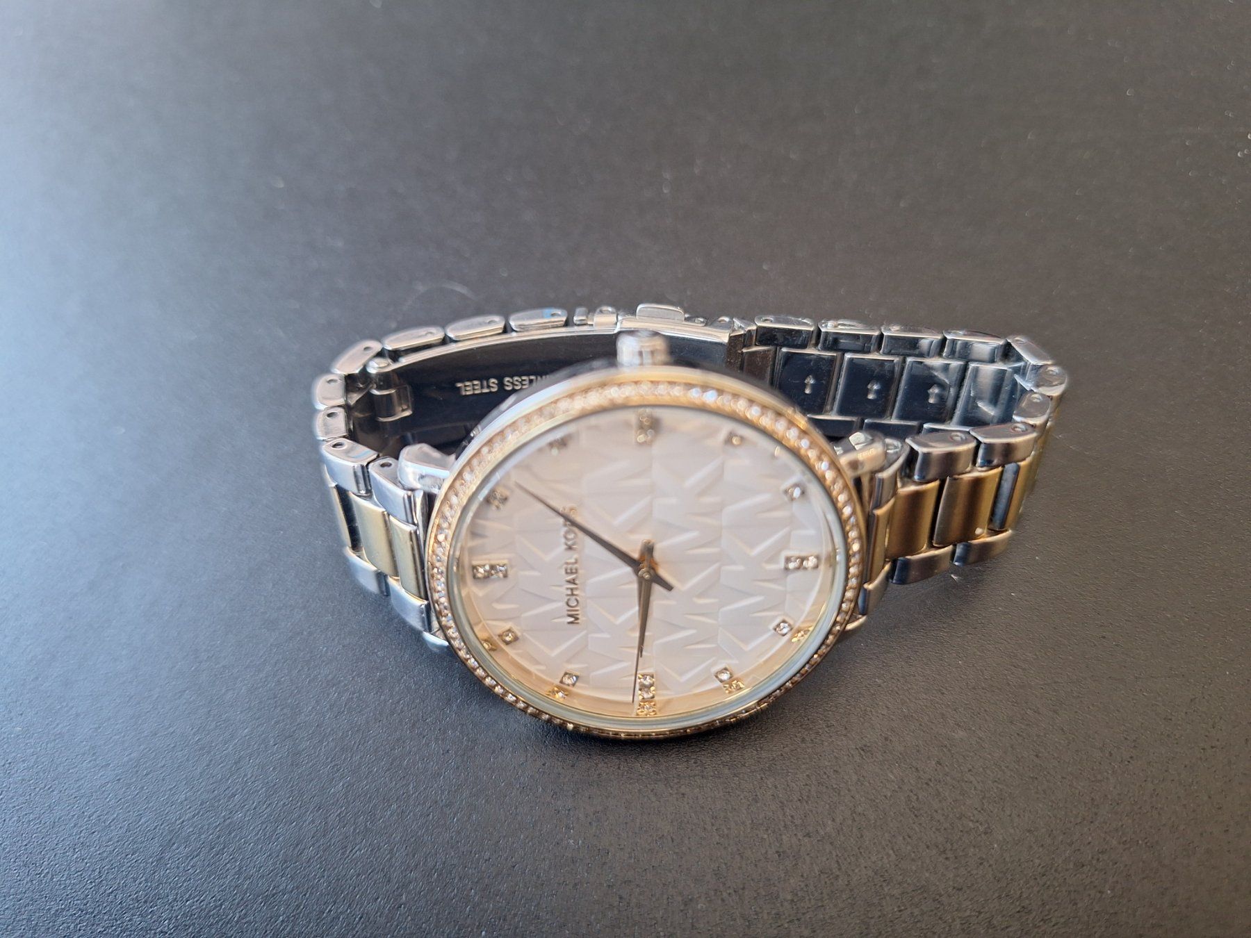 Michael Kors Uhren: Michael Kors Damenuhr – Gebraucht aus Allschwil von SimauK 4