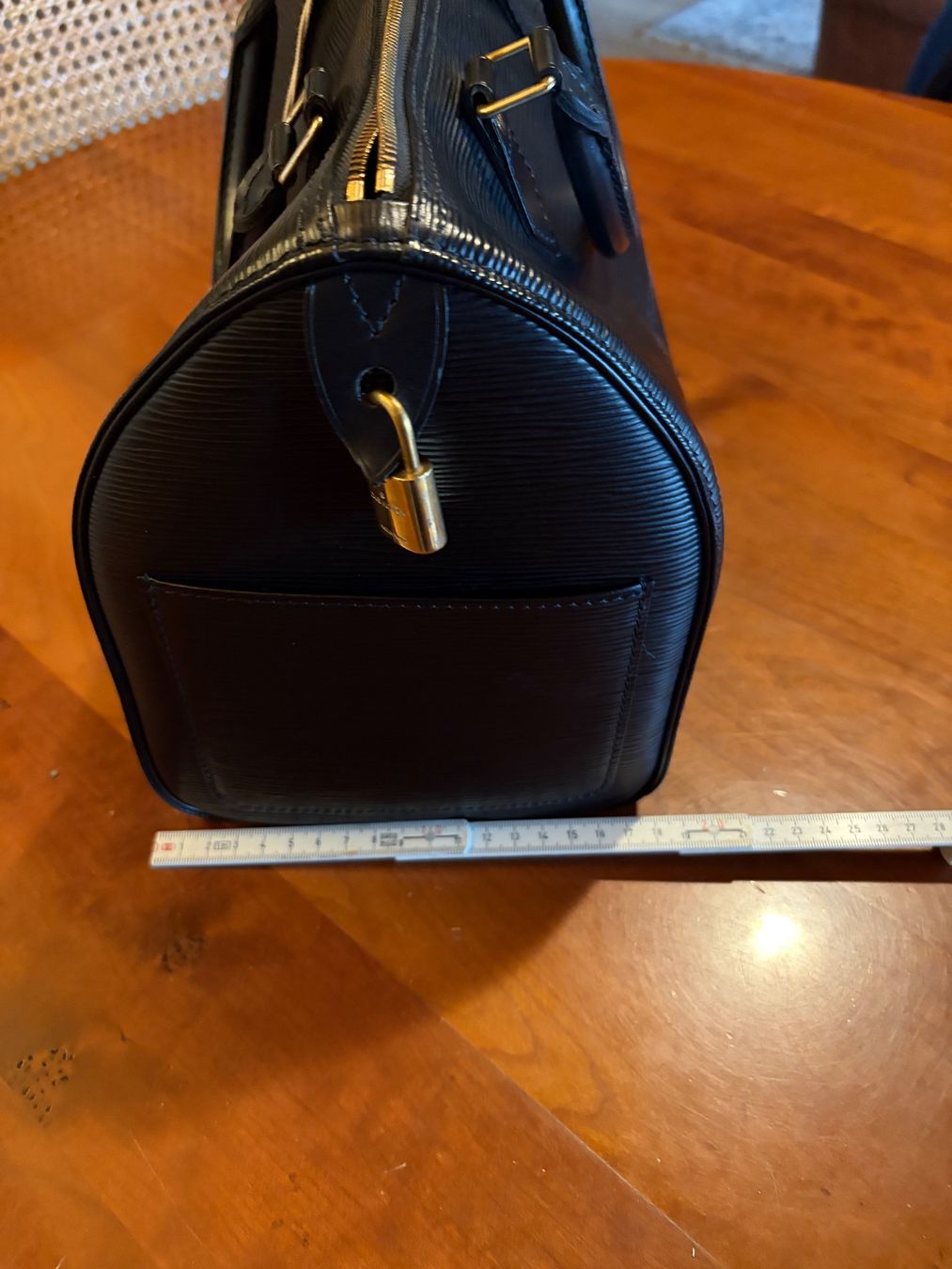 Louis Vuitton Borse da donna: Louis Vuitton speedy cuir épi noir – Usato da Romont FR venduto da Iggypous 2