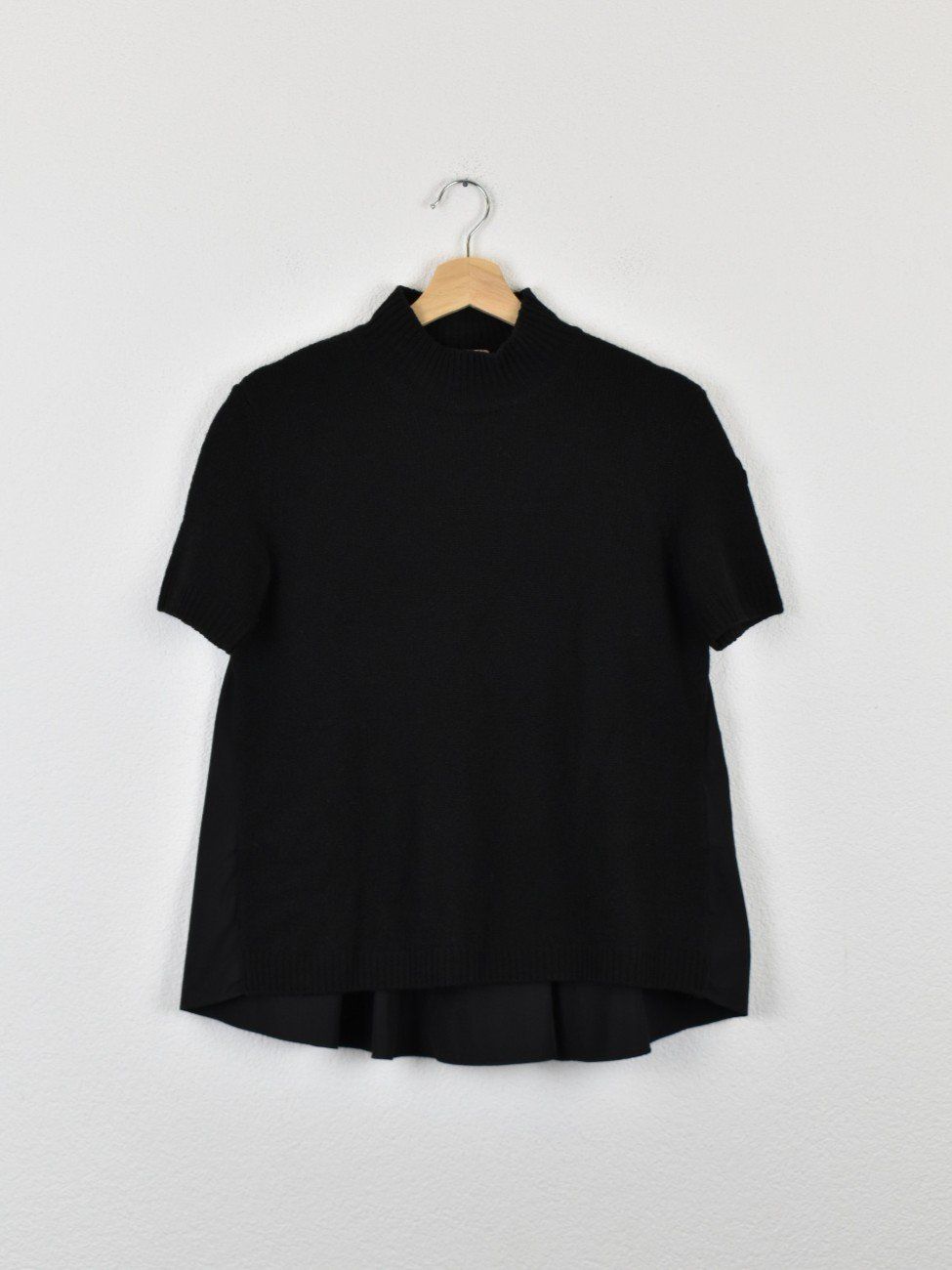 Moncler Maglioni & Felpe: Moncler Girocollo Tricot Kurzarm Pullover, Gr.XS/S – Usato da Nürensdorf venduto da 2ND_STORY