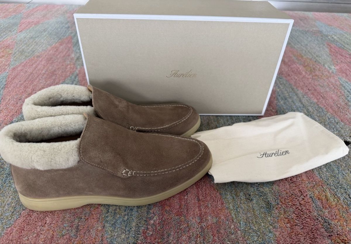 Scarpe da donna: Aurélien citi loafers with fur inside  – Nuovo (secondo la descrizione) da Lausanne venduto da Loyal_8 8