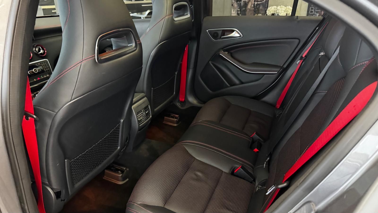 Mercedes-Benz Automobili: Mercedes-Benz A 45 AMG – Usato da Otelfingen venduto da hof74 6