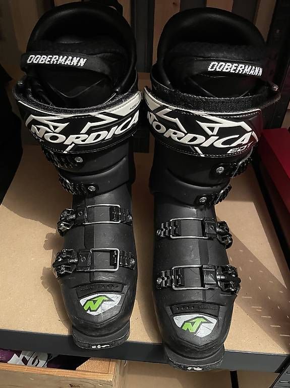 Herrenschuhe: Nordica Dobermann Skischuh Hart 130Flex – Gebraucht aus Täuffelen von Cedu5