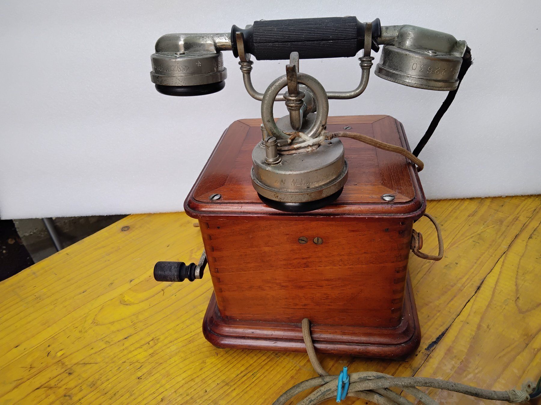 Telefoni: Telefon Paris Kurbel, Inducktorruff – Difettoso da Nuglar venduto da lampa-radio 4