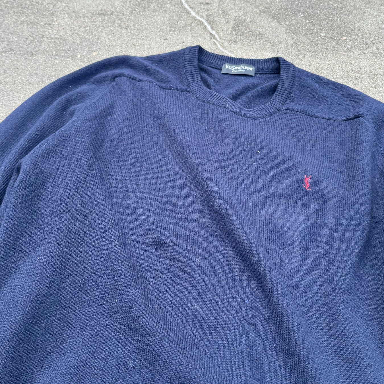 Saint Laurent Pullover & Sweatshirts: Yves Saint Laurent wool trademark crewneck pull sweatshirt – Gebraucht aus St. Gallen von sourced_limited 5