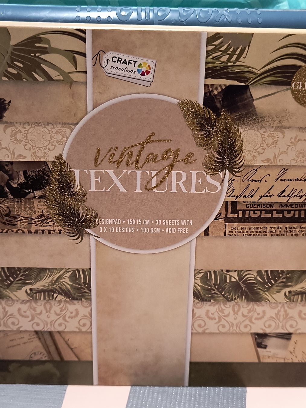 Carta: Bastelpapier Designblock, Design Papier – Nuovo e nell'imballaggio originale da Würenlingen venduto da Striga 2