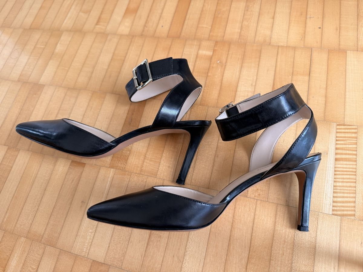 Damenschuhe: Pumps Grösse 39 – Gebraucht aus Worb von Soben