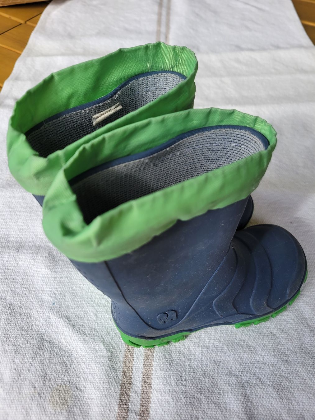 Elefanten Chaussures garçon: Bottes de pluie, taille 24 – D'occasion à Neuchâtel par valerizette 2