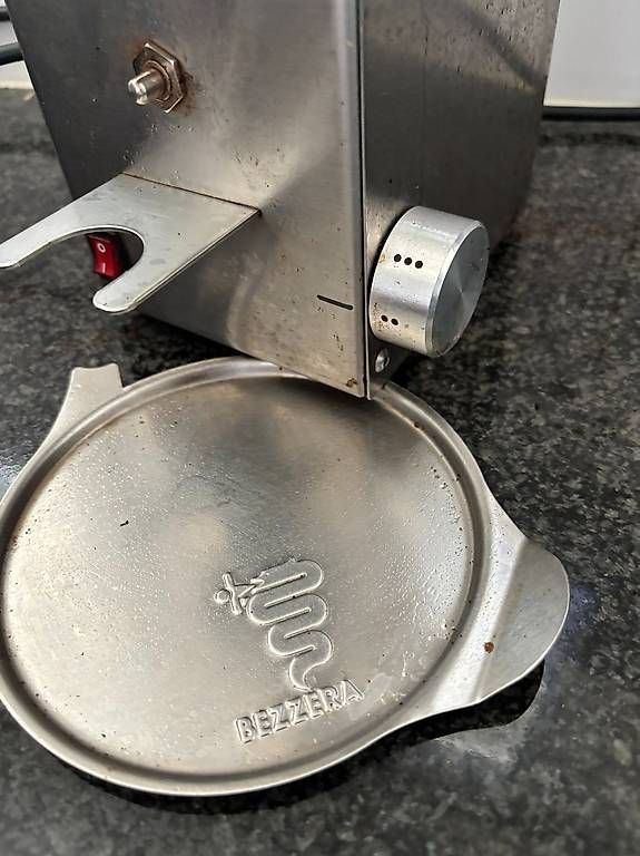 Appareils de cuisine: Bezzera BB005 TM Kaffeemühle mit Timer – D'occasion à Winterthur par narsdesign 1