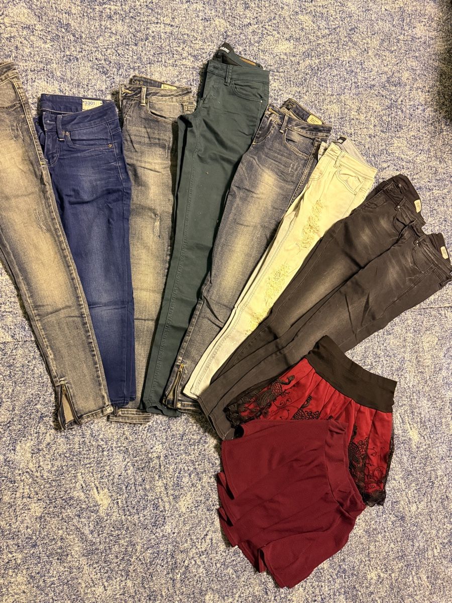 Jeans: Grösses Paket Hosen & Rock 24&25 – Usato da Amlikon-Bissegg venduto da Flowers_Blossom