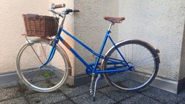 Modernes Damenvelo im Retro-Look
