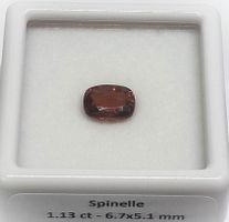 Superbe Spinelle rouge 1.13 ct - CERTIFICAT 452.- Fr