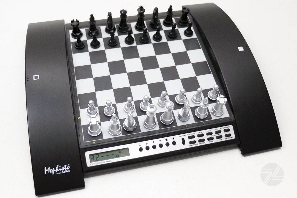 jeu echeque electronique mephisto saitek explorer PRO 2012