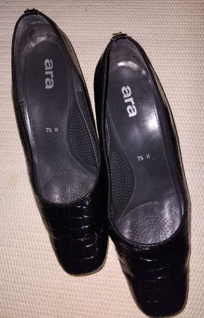 Lack-Lederschuhe Gr. 71/2 - Weite H