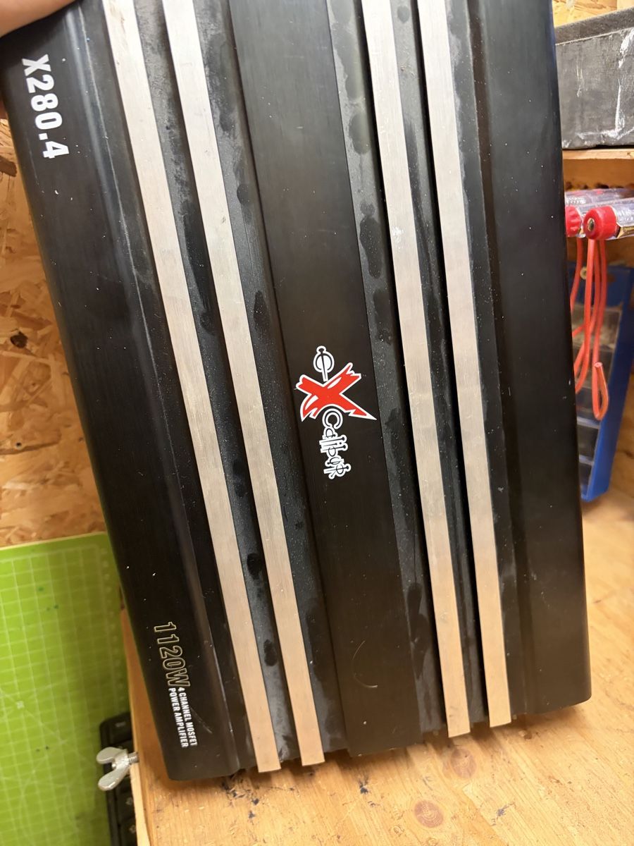 Amplificatori: 1120W 4 Kanal Verstärker – Difettoso da Lostorf venduto da spi_rch6