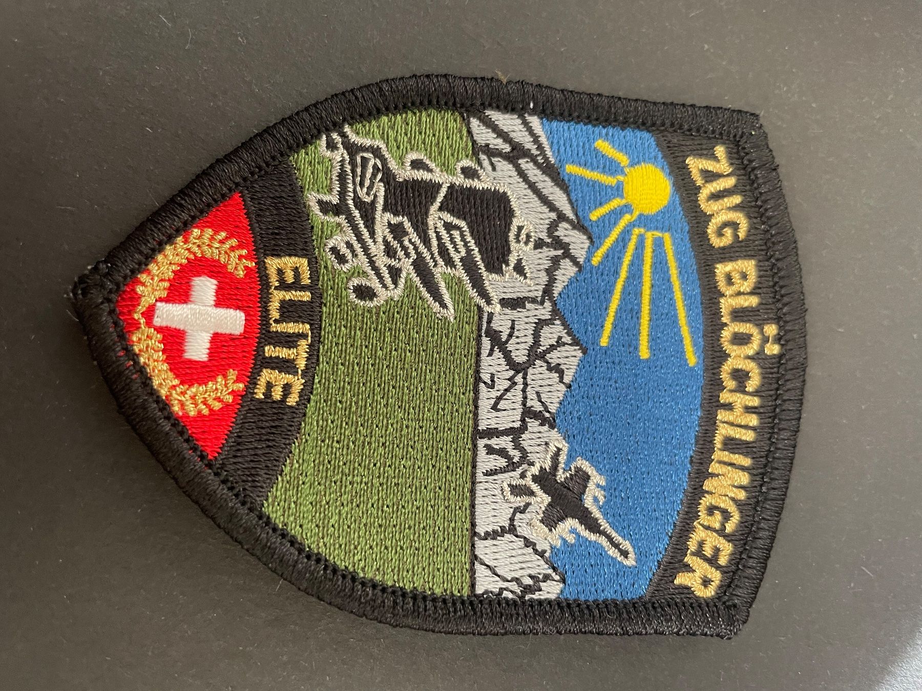 Schweizer Armee Toppe: Aufnäher Zug Blöchlinger. RAPIER – Usato da Oberiberg venduto da reimet