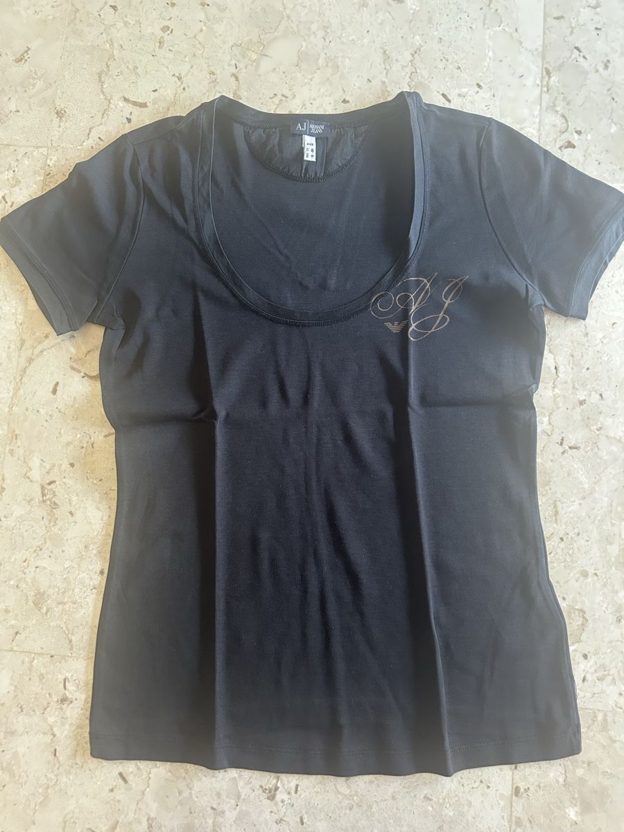 Armani T-shirt: Maglietta Armani taglia S – Nuovo (secondo la descrizione) da Locarno venduto da Matic04 3