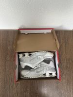 Shox R4