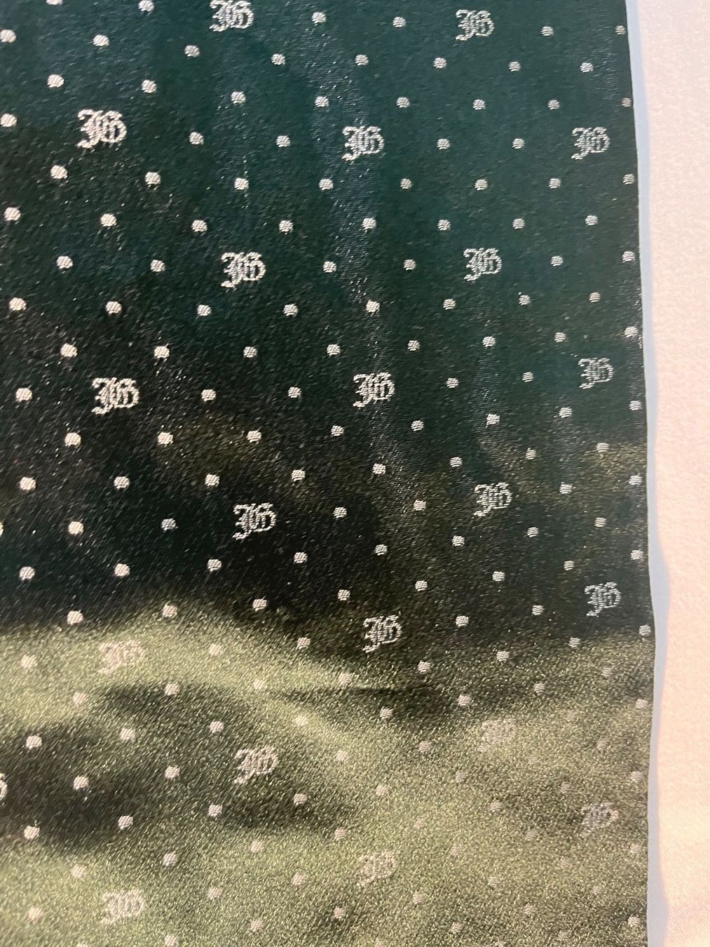 Foulard & Sciarpe: Echarpe en soie verte - John Galliano – Usato da Pully venduto da Artemisya 3