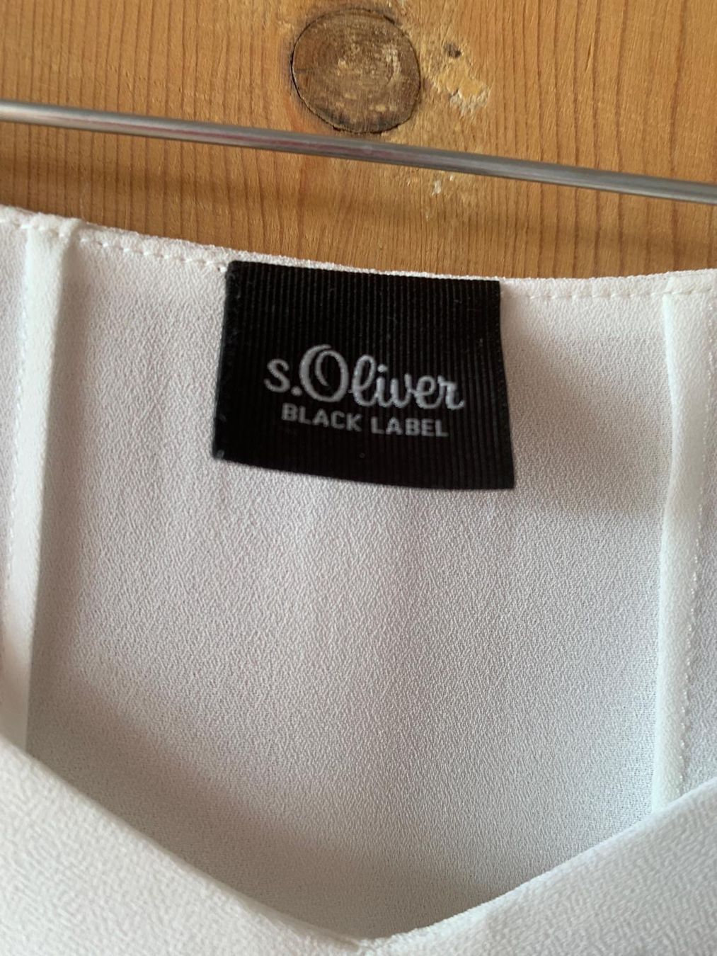 S.Oliver Blusen: Damen Bluse weissGrösse 38 s.Oliver Black Label – Gebraucht aus Schaffhausen von purzel51 2