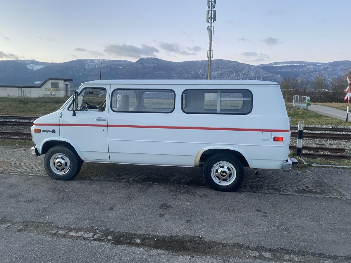 Chevrolet Autos: Chevy Van G30 – Gebraucht aus Arch von AirflowClassics 1