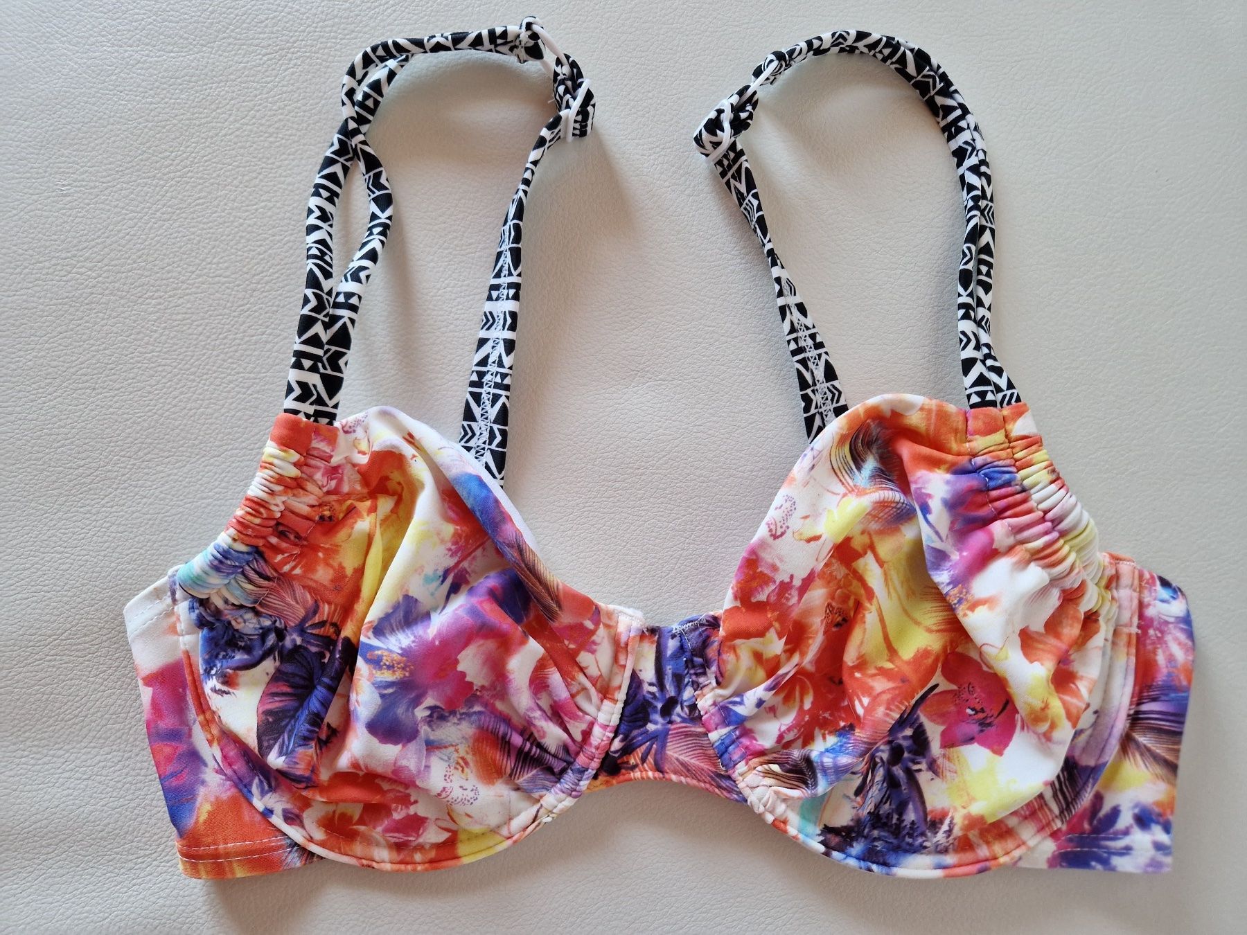 Costumi da bagno & Bikini: Venice Beach Bügel-Bikini bunt, Gr. 38E – Nuovo (secondo la descrizione) da Müntschemier venduto da fralion 2