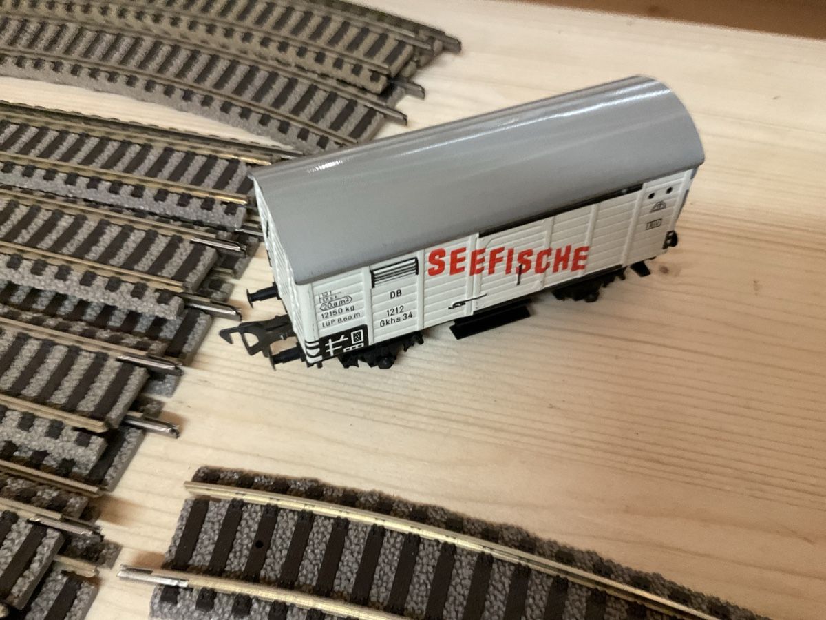 Fleischmann Modelleisenbahnen: Fleischmann Schienen  – Neu (gemäss Beschreibung) aus Wald ZH von Sbbemilio 4