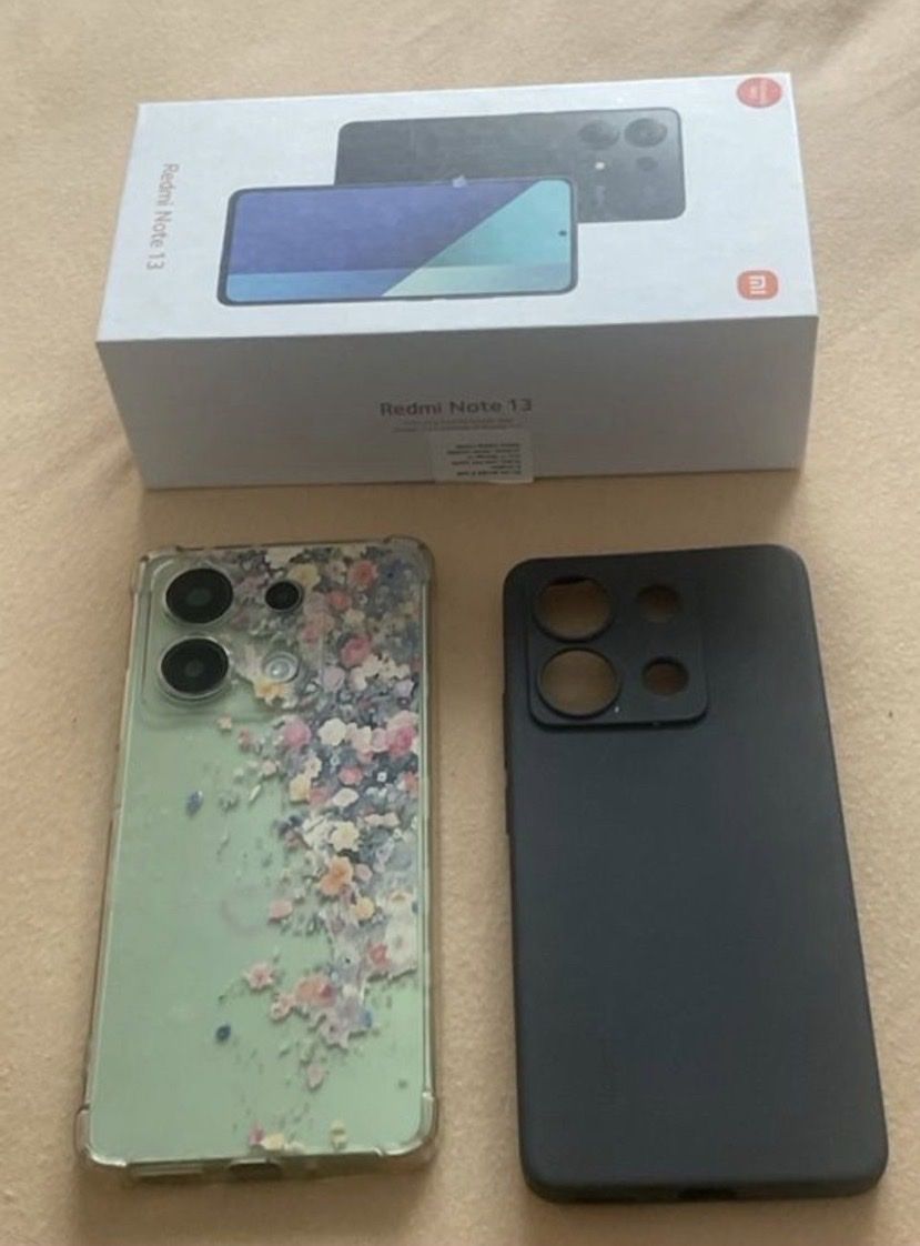 Xiaomi Telefoni cellulari / Smartphones: Redmi Note 13 Handy mit Zubehör, – Usato da Luzern venduto da M.Ai