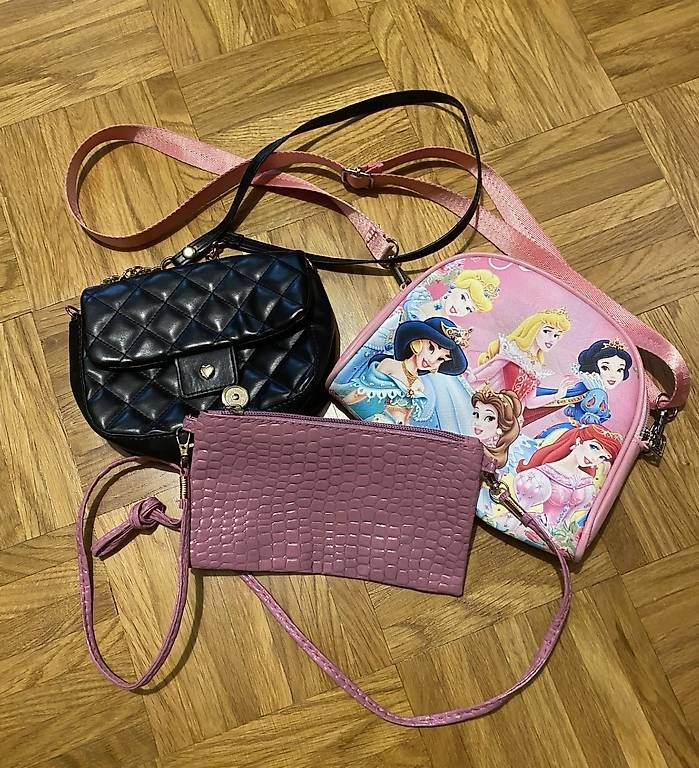 Disney Giocattoli: Lot 5 sacs petite fille et petits cadeaux offerts – Usato da Lausanne venduto da loi_8msc 4