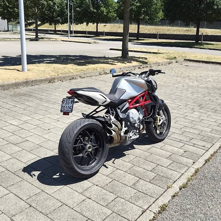 MV Agusta Strada: MV AGUSTA Brutale 800 – Usato da Zuzwil venduto da fabian6 4