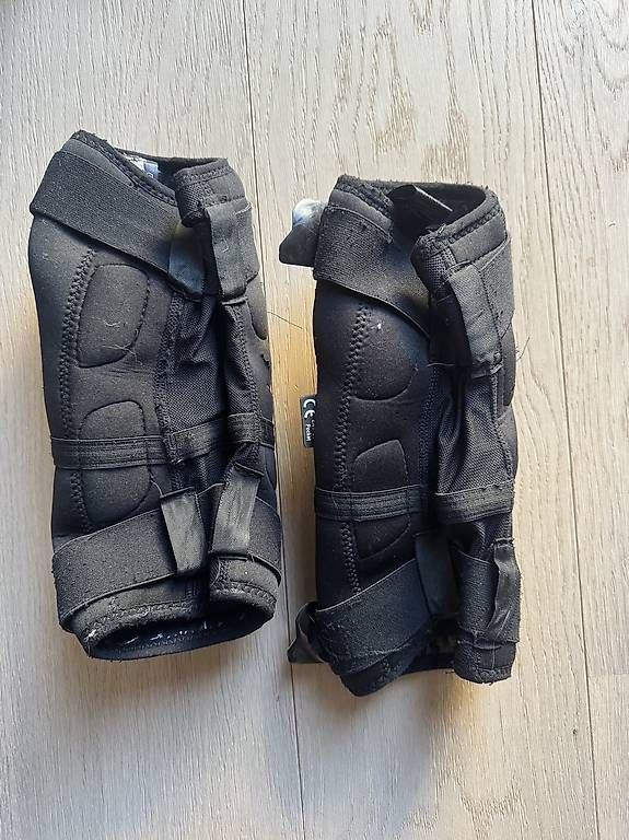 Guanti & manicotti: Set MTB Ginocchiere ONeal IPX + Guanti 100% – Usato da Breganzona venduto da Nickkk092 2