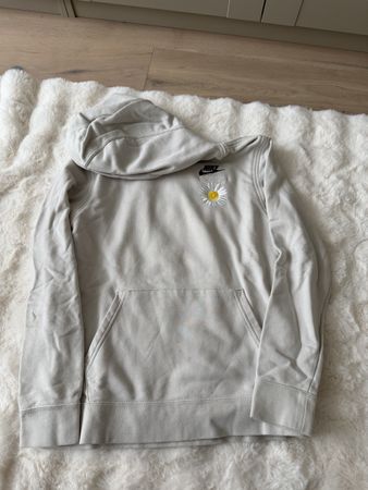 Nike Hoodie, hellgrau mit Gänseblümchen, Top Zustand!