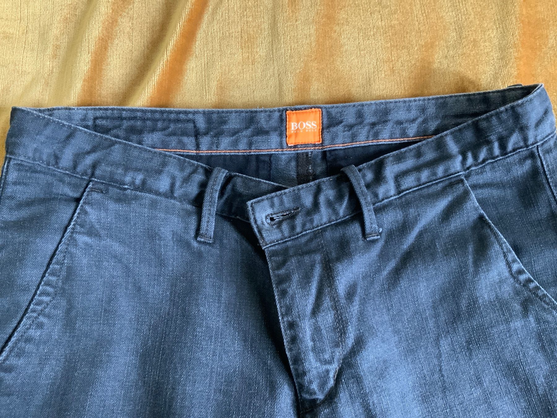 Hugo Boss Jeans: Boss orange jeans – Gebraucht aus Langnau am Albis von Judithsebi