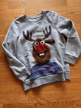 Toller Weihnachtspullover Gr. 140