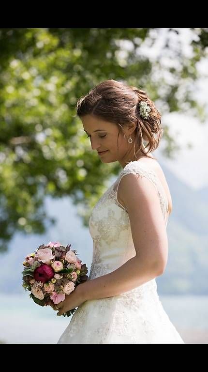 Robes: Hochzeitskleid zu verkaufen – D'occasion à Ennetbürgen par dan_2cyc 2