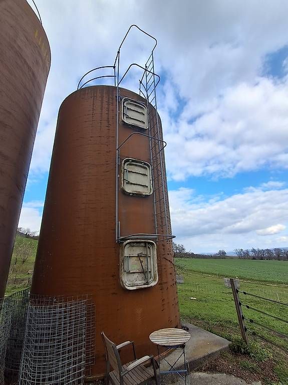 Fütterungssysteme: 2 Silos  – Gebraucht aus Gorgier von babsi2222 2