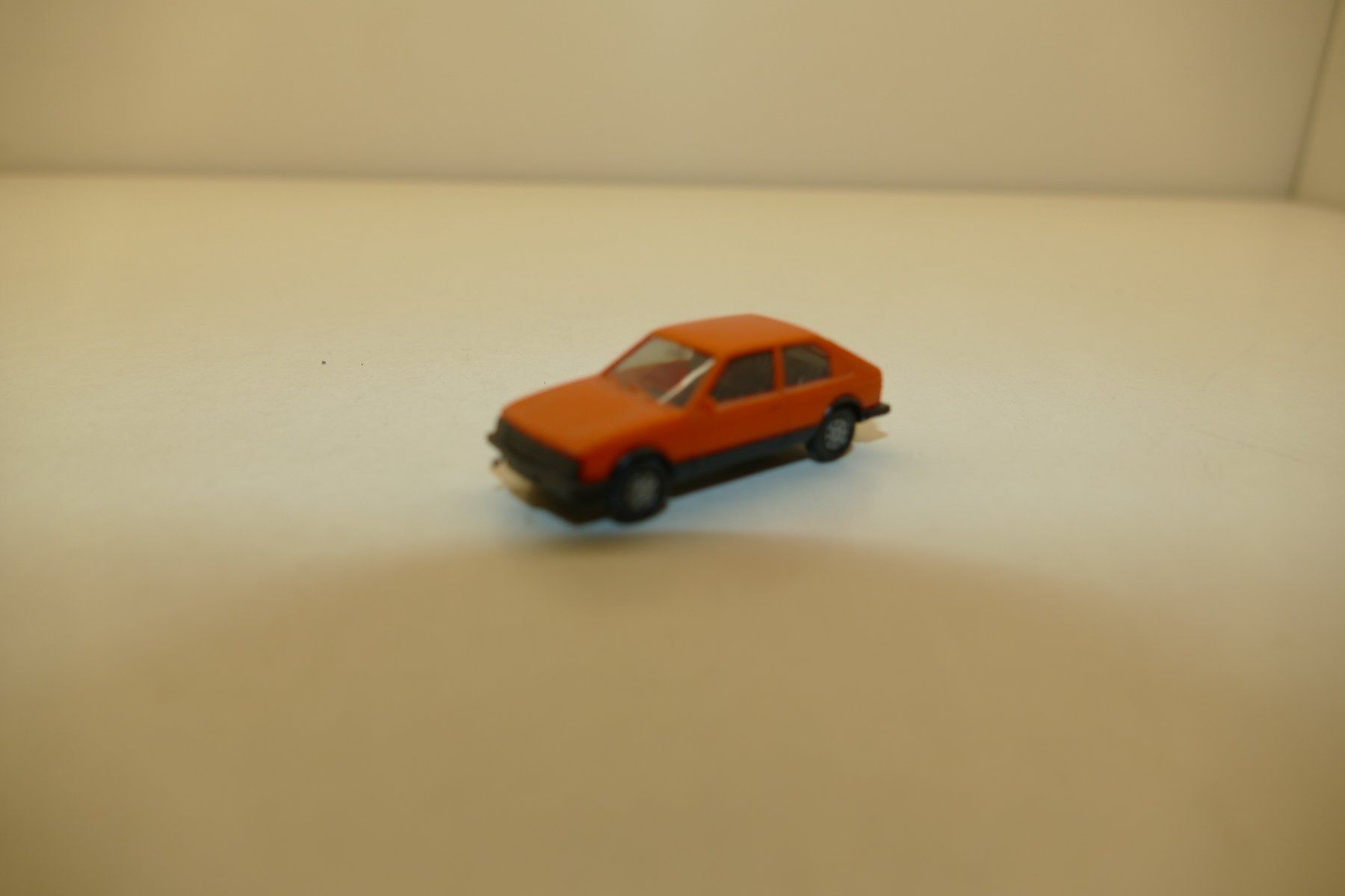 Herpa Modellini d'auto: Herpa 1:87: Opel Kadett SR orange – Usato da Niederhasli venduto da Flash32
