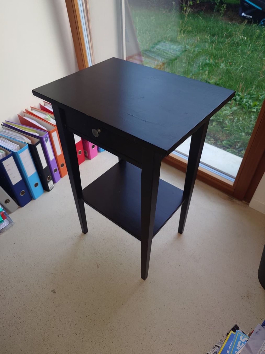 Ikea Tables de nuit: Table de chevet – D'occasion à La Tour-de-Peilz par MatthieuB1 1