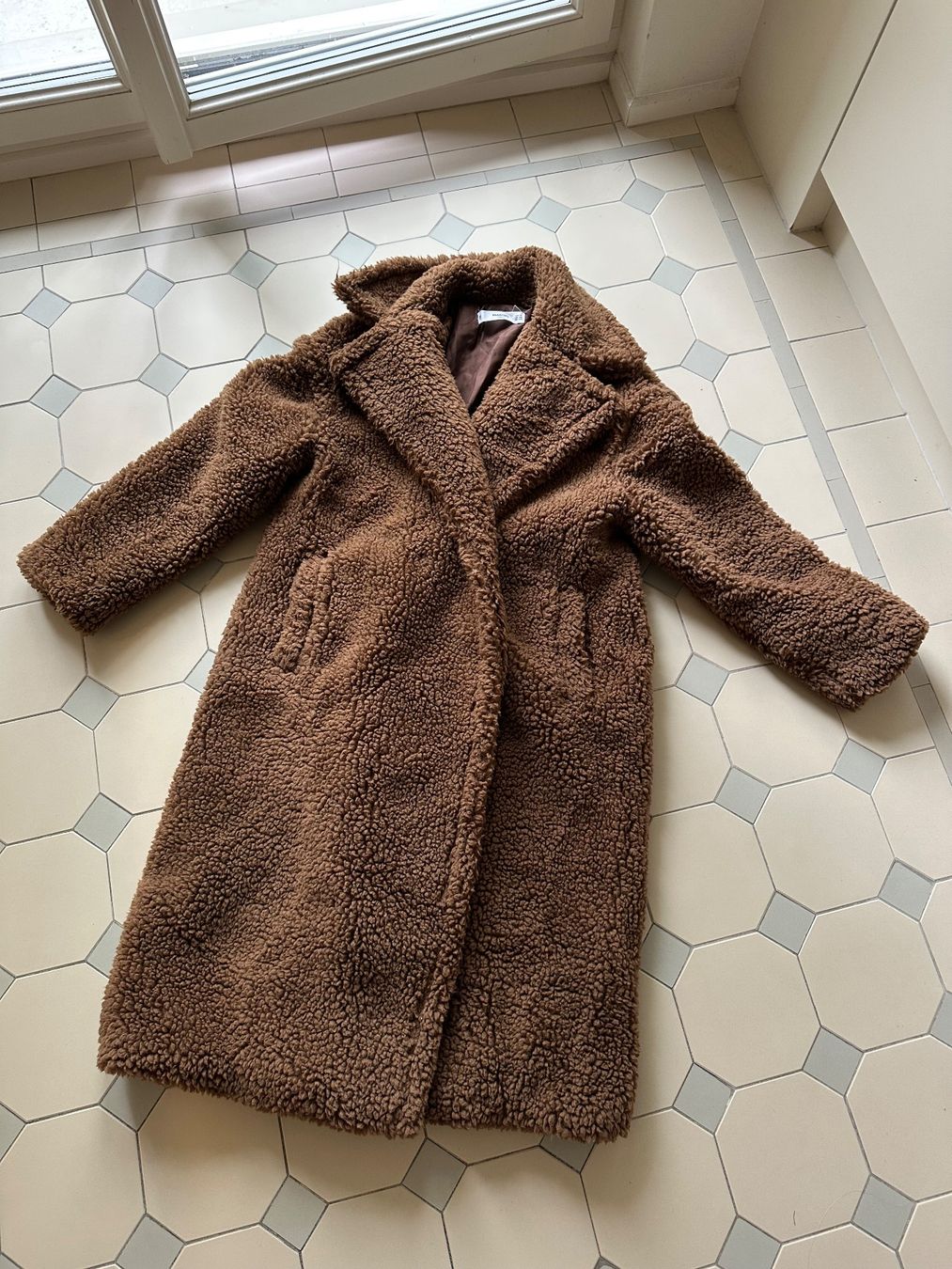 Mango Cappotti: Mango Teddy Mantel – Usato da Zürich venduto da aow_8p7m