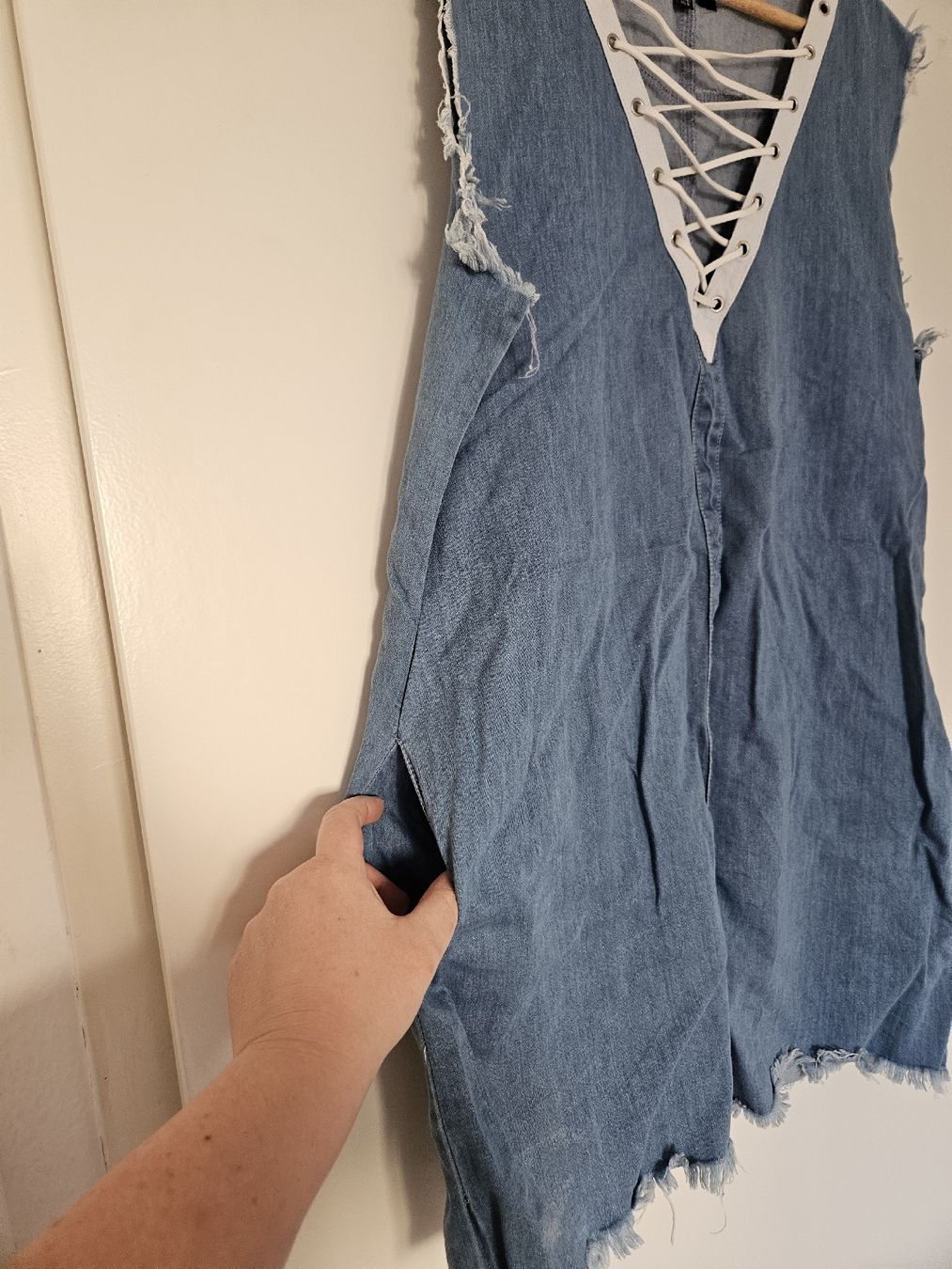 Vestiti: Robe en jean Missguided à lacets taille M – Usato da Mühleberg venduto da Eliboub 5