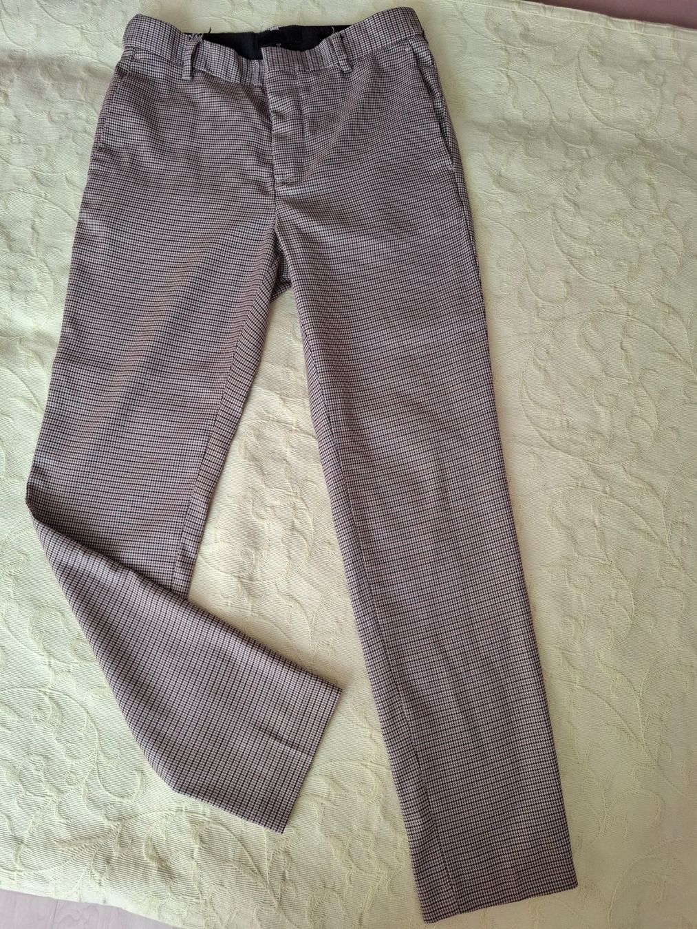 H&M Pantaloni: Jungen Skinny Hose S E29 Braun – Usato da St.Gallen venduto da LaMiSa