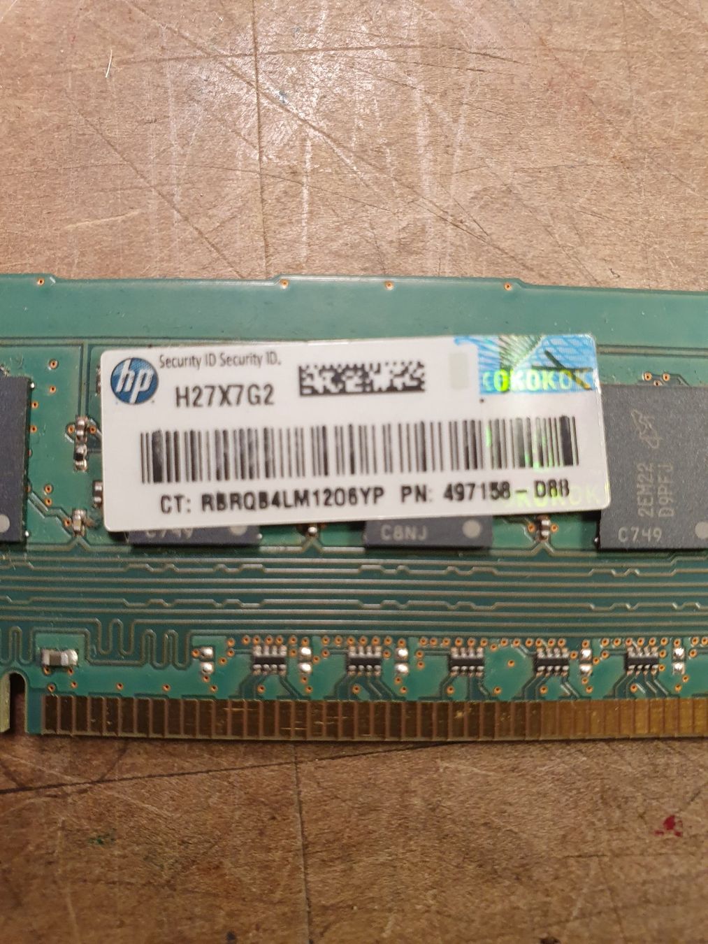 Memoria / RAM: 2 Stk Ramkarten 4GB H27X6G2 – Usato da Zürich venduto da loosebone 1
