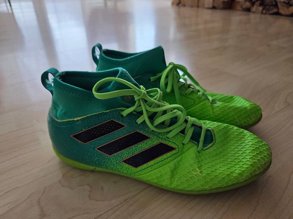 Herrenschuhe: Hallenschuhe Adidas Grösse 38 – Gebraucht aus Goldach von ladybird75 2