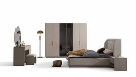 Designer Beige 5-piece Bedroom Set by JVMOEBEL