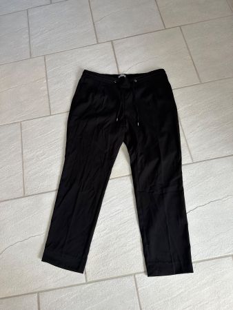 Schwarze Stoffhose