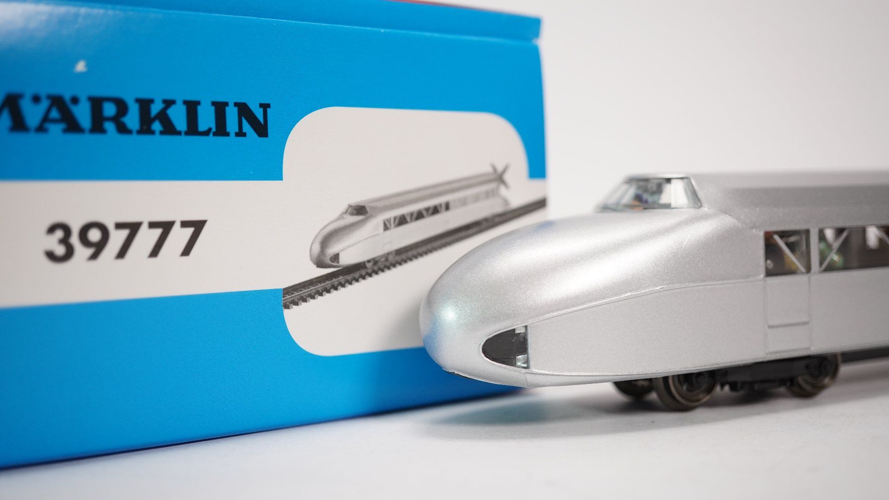 Märklin Modelleisenbahnen: c1 Märklin 39777 DB Schienenzeppelin | digital – Gebraucht aus Uetendorf von tigermuegi
