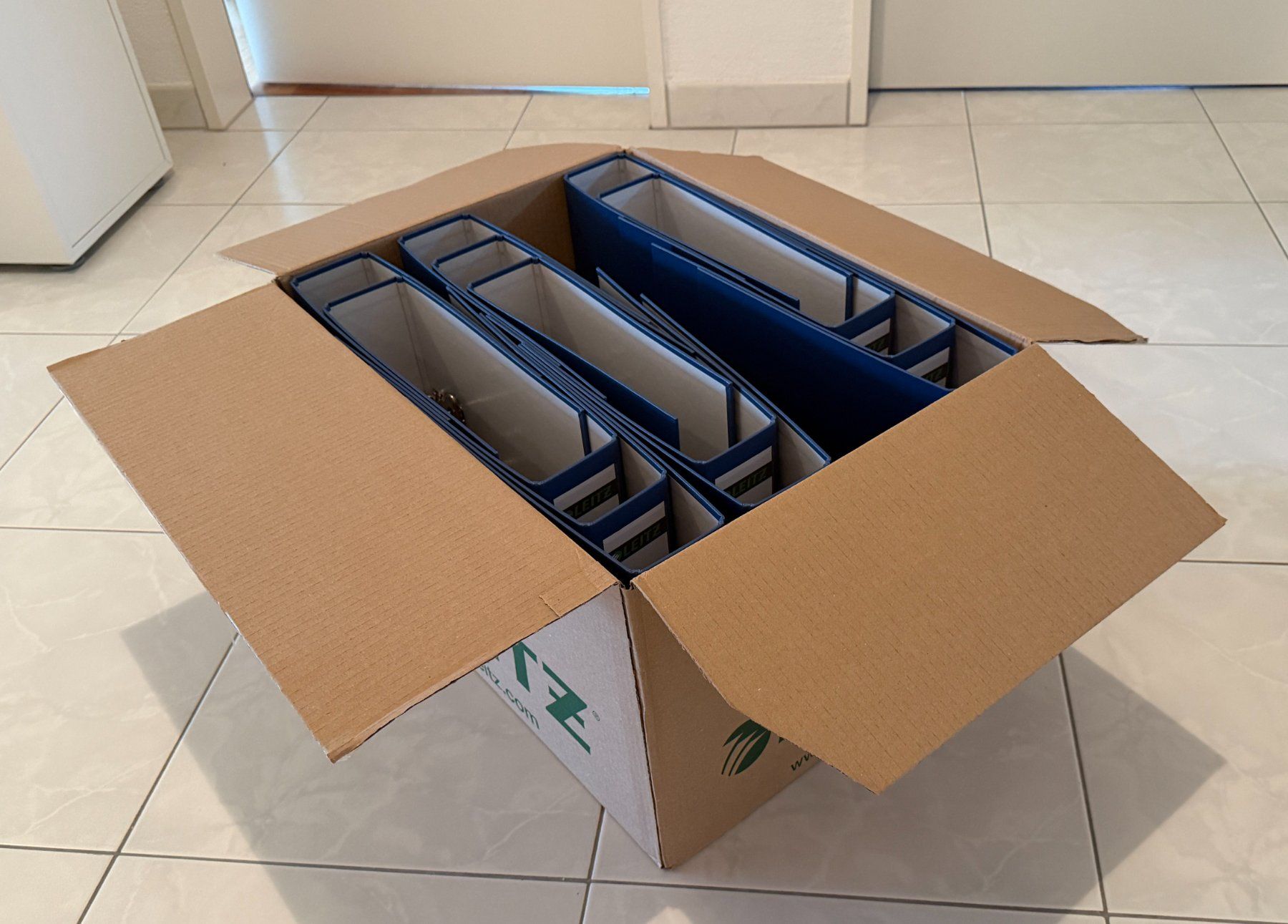 Leitz Raccoglitori: Leitz Ordner, blau, A4, neu, 15 Stück – Nuovo e nell'imballaggio originale da Dürnten venduto da puumies 2